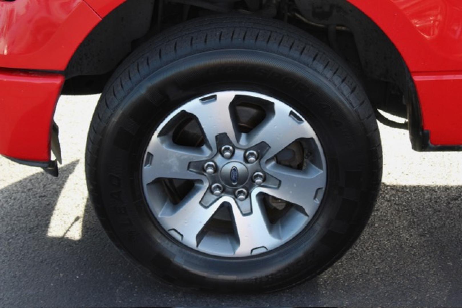 2013 RED /Unspecified Ford F-150 (1FTFX1EF7DK) , 6-SPEED ELECTRONIC AUTOMATIC TRANSMISSION W/OD and TOW/HAUL MODE transmission, located at 4110 Avenue Q, Lubbock, 79412, 33.556553, -101.855820 - . Please contact us for more information.- Photo#4