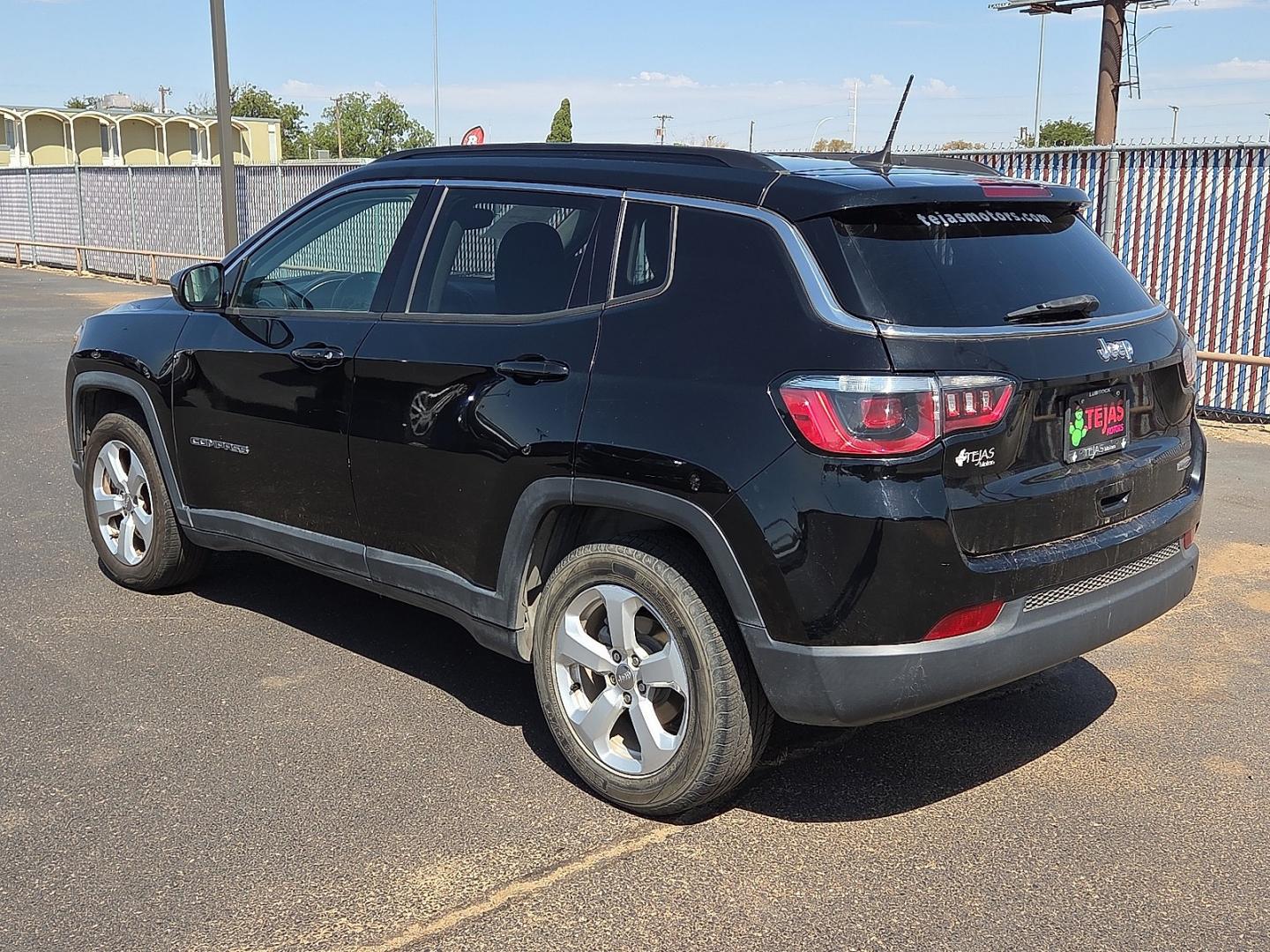 2017 Diamond Black Crystal Pearlcoat - PXJ /Black - X9 Jeep New Compass Latitude FWD (3C4NJCBB1HT) with an Tigershark MultiAir 2.4L I-4 variable valve control, regular unleaded, engine with 180HP engine, located at 4110 Avenue Q, Lubbock, 79412, 33.556553, -101.855820- Photo#3
