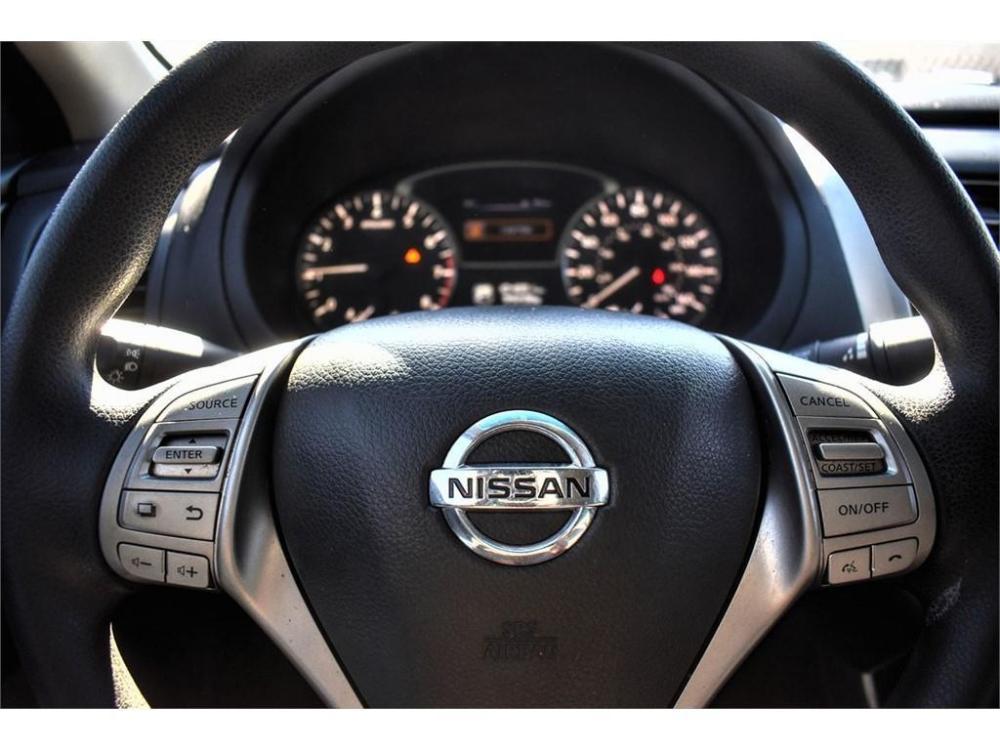 2015 BROWN /BLACK Nissan Altima 4dr Sdn I4 2.5 S (1N4AL3AP3FN) with an Engine: 2.5L DOHC 16-Valve I-4 engine, A/T transmission, located at 3701 Avenue Q, Lubbock, 79412, 33.560417, -101.855019 - Photo #10