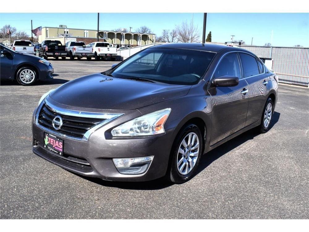 2015 BROWN /BLACK Nissan Altima 4dr Sdn I4 2.5 S (1N4AL3AP3FN) with an Engine: 2.5L DOHC 16-Valve I-4 engine, A/T transmission, located at 3701 Avenue Q, Lubbock, 79412, 33.560417, -101.855019 - Photo #3