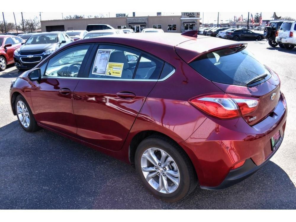 2019 CAJUN RED TINTCOAT /JET BLACK/GALVANIZED Chevrolet Cruze 4dr HB LT (3G1BE6SM9KS) with an 4 Cylinder Engine engine, 6-SPEED AUTOMATIC transmission, located at 3701 Avenue Q, Lubbock, 79412, 33.560417, -101.855019 - Photo #3