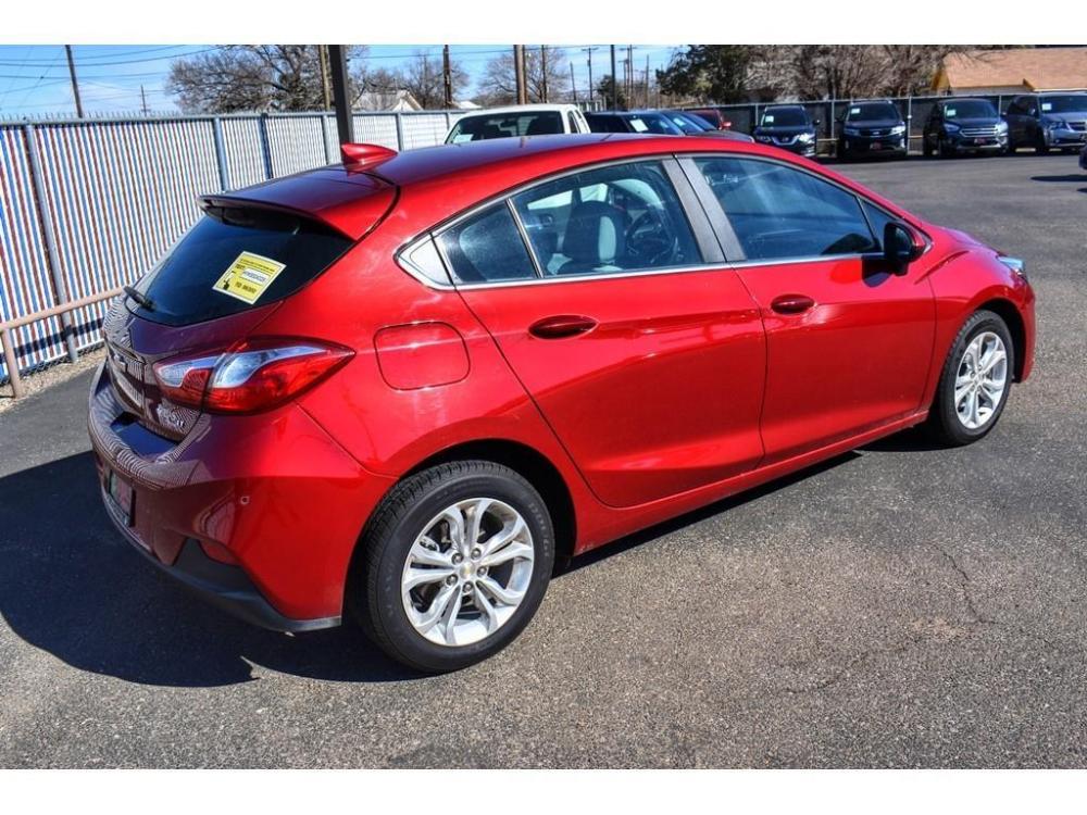 2019 CAJUN RED TINTCOAT /JET BLACK/GALVANIZED Chevrolet Cruze 4dr HB LT (3G1BE6SM9KS) with an 4 Cylinder Engine engine, 6-SPEED AUTOMATIC transmission, located at 3701 Avenue Q, Lubbock, 79412, 33.560417, -101.855019 - Photo #4
