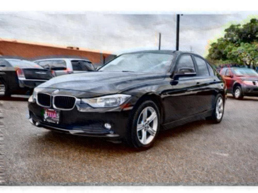 2015 BMW 3 Series 4dr Sdn 320i xDrive AWD South Africa (WBA3C3G5XFN) with an Engine: 2.0L TwinPower Turbo 4-Cylinder 16V DOHC engine, located at 3701 Avenue Q, Lubbock, 79412, 33.560417, -101.855019 - Photo #1