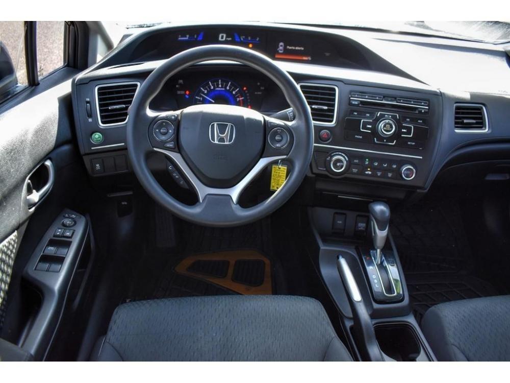 2015 MODERN STEEL METALLIC /BLACK Honda Civic Sedan 4dr CVT LX (19XFB2F56FE) with an Engine: 1.8L I-4 SOHC 16-Valve i-VTEC engine, CONTINUOUSLY VARIABLE (CVT) transmission, located at 3701 Avenue Q, Lubbock, 79412, 33.560417, -101.855019 - Photo #7