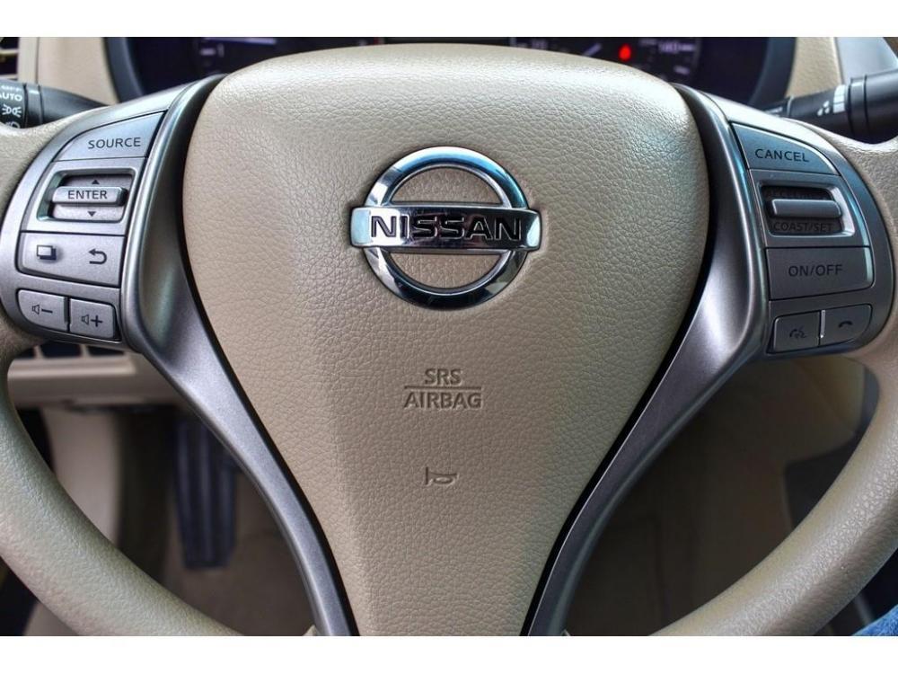 2014 SUPER BLACK /BEIGE Nissan Altima 4dr Sdn I4 2.5 S (1N4AL3AP1EC) with an Engine: 2.5L DOHC 16-Valve I-4 engine, XTRONIC CVT (CONTINUOUSLY VARIABLE) transmission, located at 3701 Avenue Q, Lubbock, 79412, 33.560417, -101.855019 - Photo #11