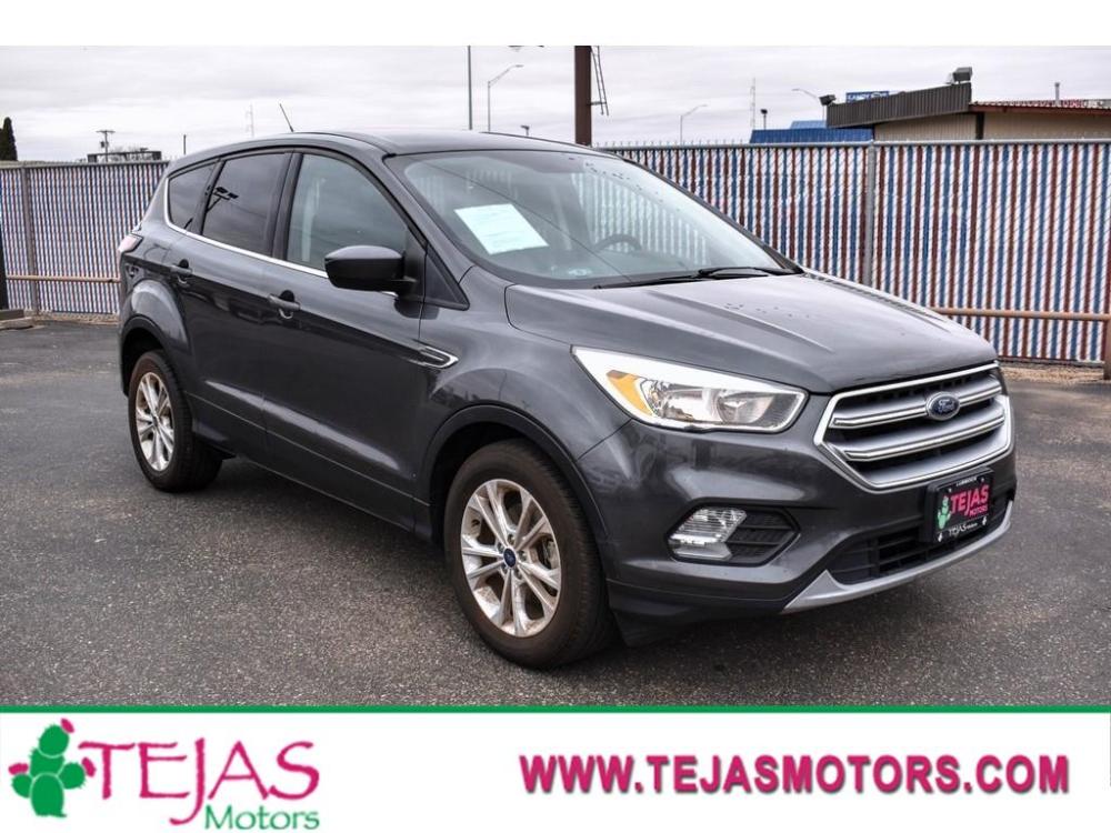 2017 MAGNETIC METALLIC /MEDIUM LIGHT STONE Ford Escape SE FWD (1FMCU0GDXHU) with an 4 Cylinder Engine engine, 6-SPEED AUTOMATIC W/SELECTSHIFT transmission, located at 3701 Avenue Q, Lubbock, 79412, (806) 762-3556, 33.560417, -101.855019 - Photo #0