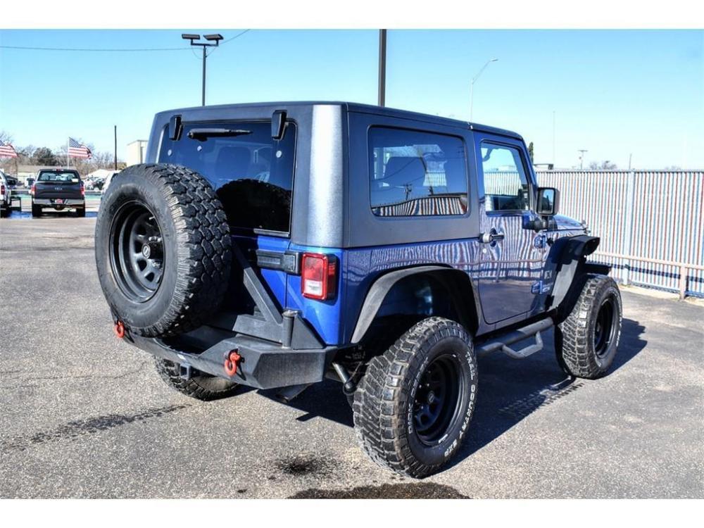2009 BLUE /GRAY Jeep Wrangler (1J4FA24119L) with an 3.8L V6 OHV 12V engine, A/T transmission, located at 3701 Avenue Q, Lubbock, 79412, (806) 762-3556, 33.560417, -101.855019 - Photo #1