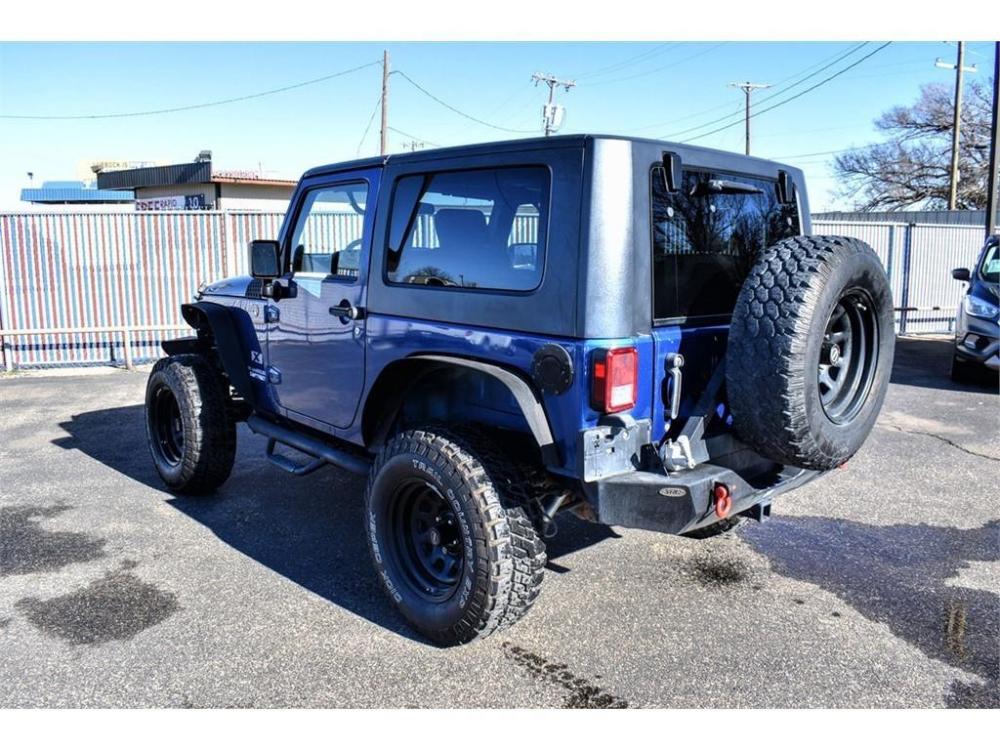 2009 BLUE /GRAY Jeep Wrangler (1J4FA24119L) with an 3.8L V6 OHV 12V engine, A/T transmission, located at 3701 Avenue Q, Lubbock, 79412, (806) 762-3556, 33.560417, -101.855019 - Photo #2