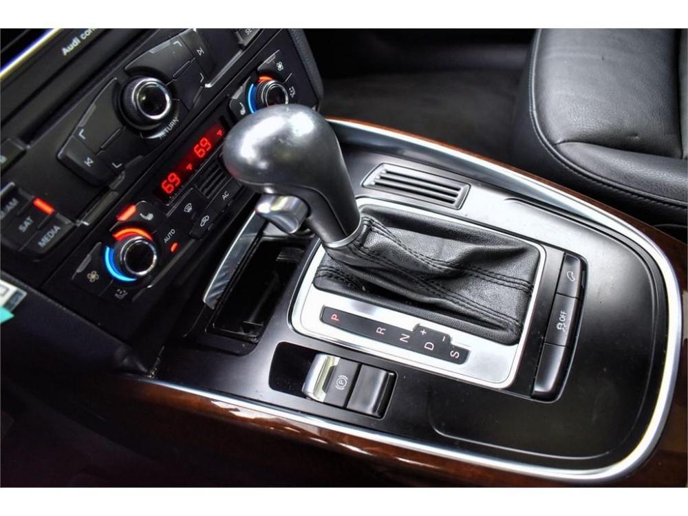 2012 BLACK /BLACK Audi Q5 (WA1CFAFP2CA) with an 2.0L I4 engine engine, 6-SPEED AUTOMATIC transmission, located at 3701 Avenue Q, Lubbock, 79412, (806) 762-3556, 33.560417, -101.855019 - Photo #11