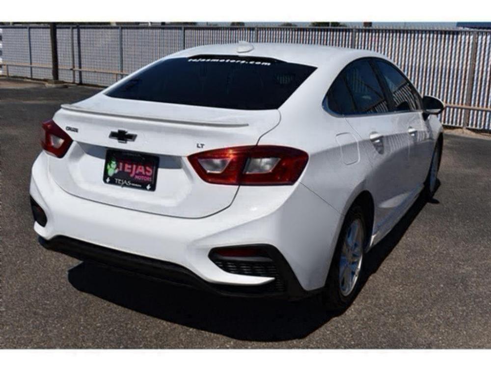 2018 Chevrolet Cruze (1G1BE5SM7J7) , located at 3701 Avenue Q, Lubbock, 79412, 33.560417, -101.855019 - Photo #15