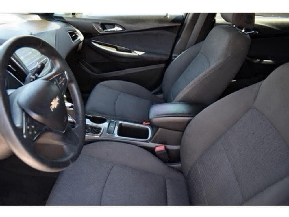 2018 Chevrolet Cruze (1G1BE5SM7J7) , located at 3701 Avenue Q, Lubbock, 79412, 33.560417, -101.855019 - Photo #6