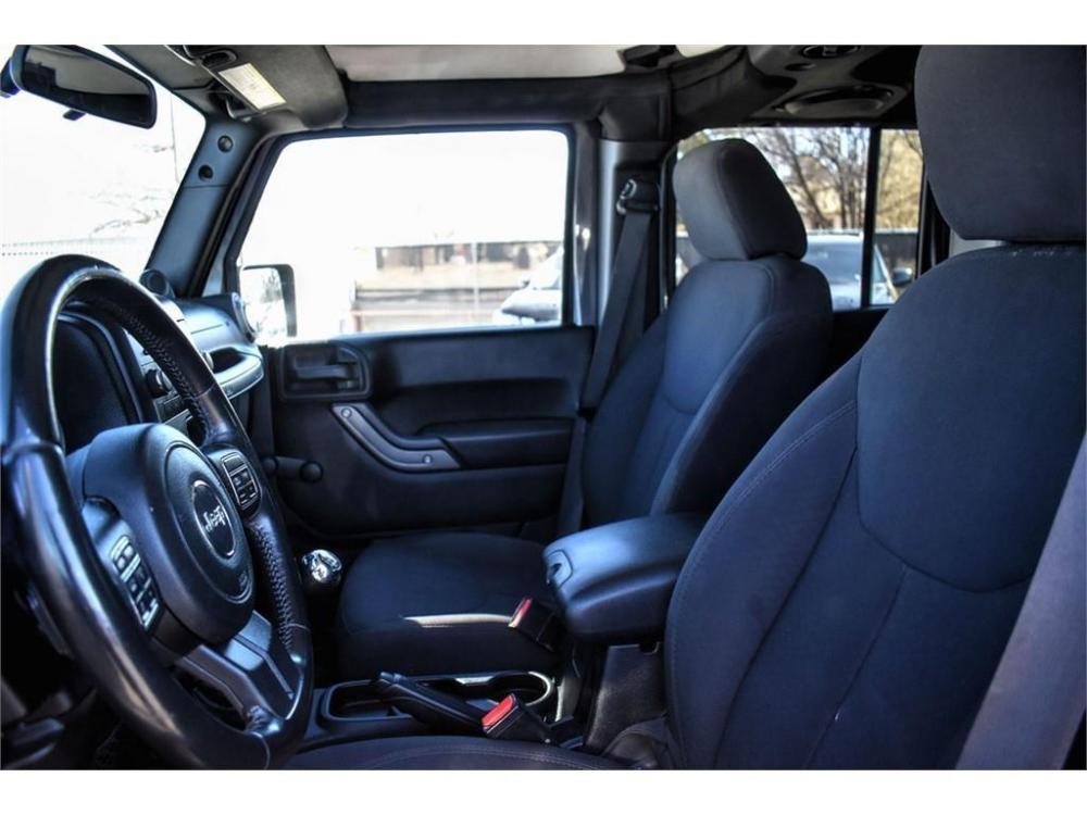 2014 GRAY /BLACK Jeep Wrangler Unlimited (1C4BJWDG9EL) with an 3.6L V6 DOHC 24V FFV engine, 6-SPEED M/T transmission, located at 3701 Avenue Q, Lubbock, 79412, 33.560417, -101.855019 - Photo #6