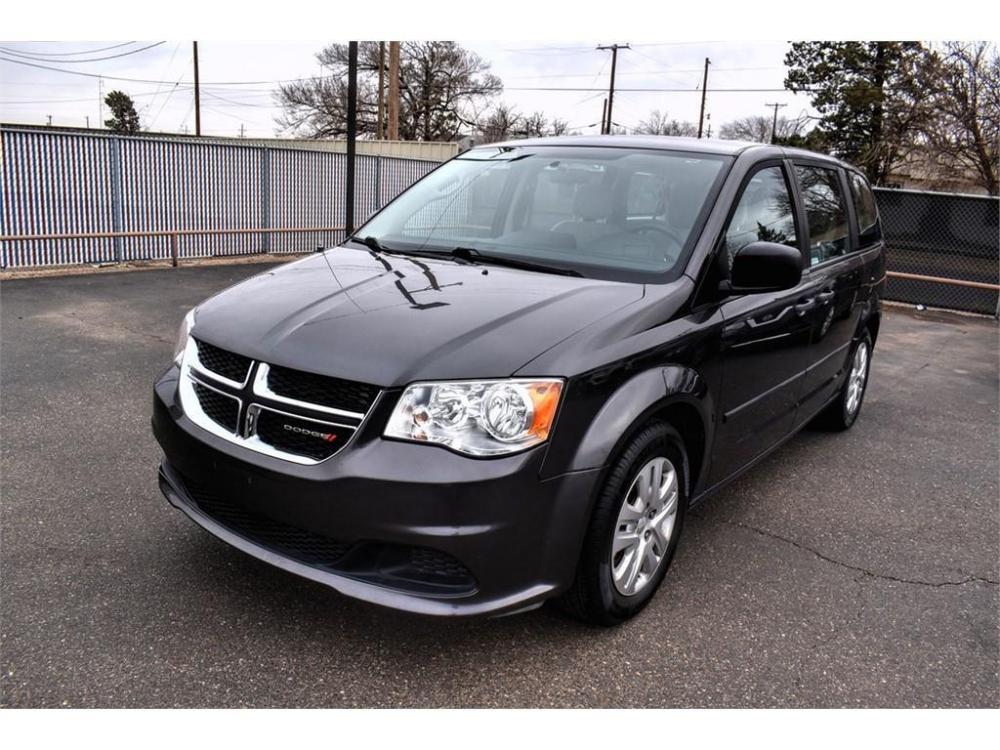2016 GRAY /GRAY Dodge Grand Caravan (2C4RDGBGXGR) with an 3.6L V6 DOHC 24V engine, 6-SPEED AUTOMATIC transmission, located at 3701 Avenue Q, Lubbock, 79412, 33.560417, -101.855019 - Photo #3