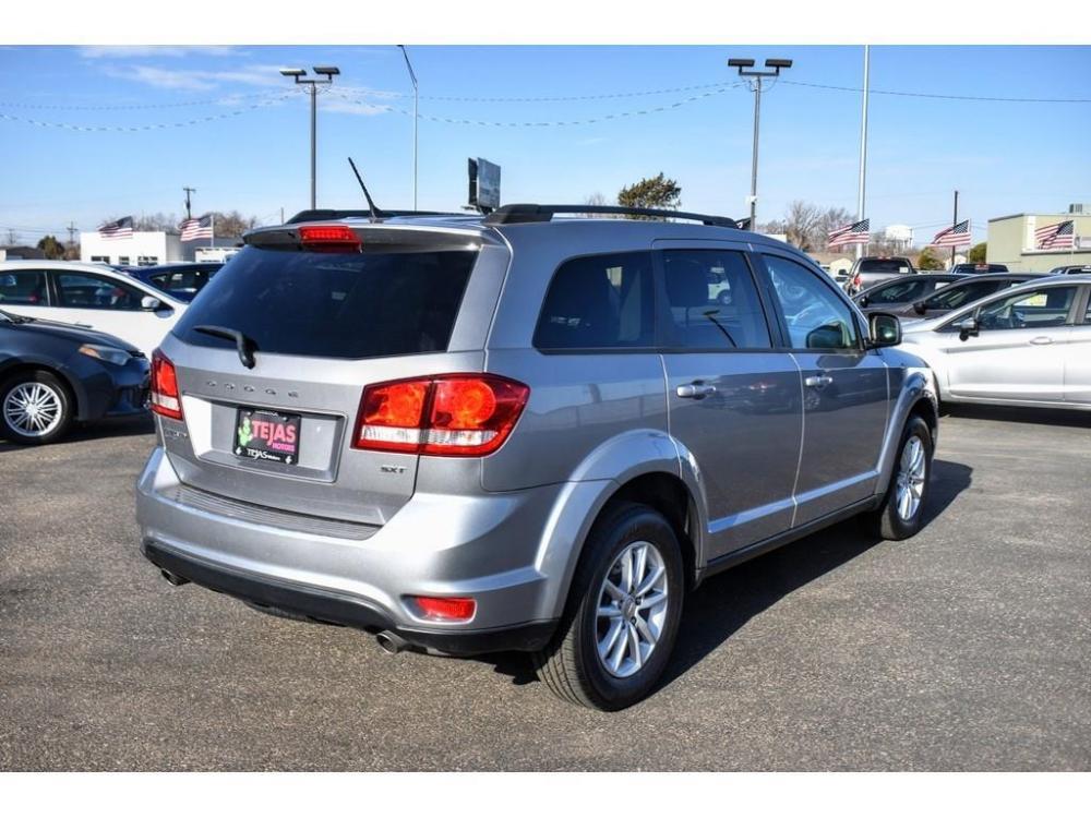 2017 GRAY /BLACK Dodge Journey (3C4PDDBG1HT) with an 3.6L V6 DOHC 24V engine, 6-SPEED AUTOMATIC transmission, located at 3701 Avenue Q, Lubbock, 79412, 33.560417, -101.855019 - Photo #3