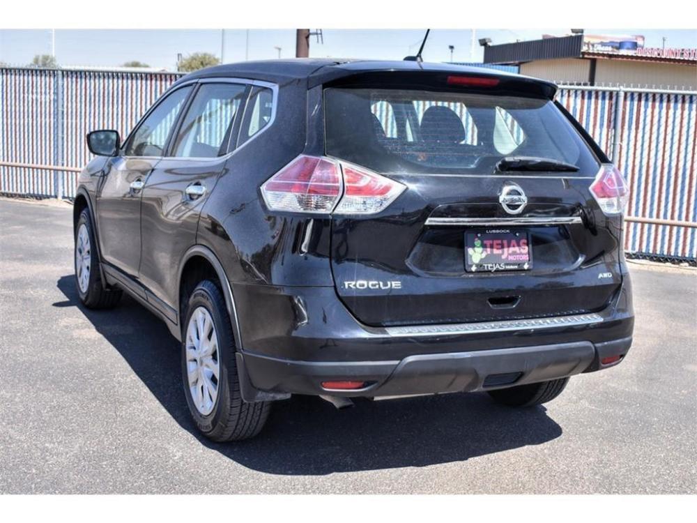 2015 GRAY Nissan Rogue (5N1AT2MV0FC) with an Engine: 2.5L DOHC 16-Valve I4 -inc: ECO mode engine, CONTINUOUSLY VARIABLE TRANSMISSION transmission, located at 3701 Avenue Q, Lubbock, 79412, 33.560417, -101.855019 - Photo #2