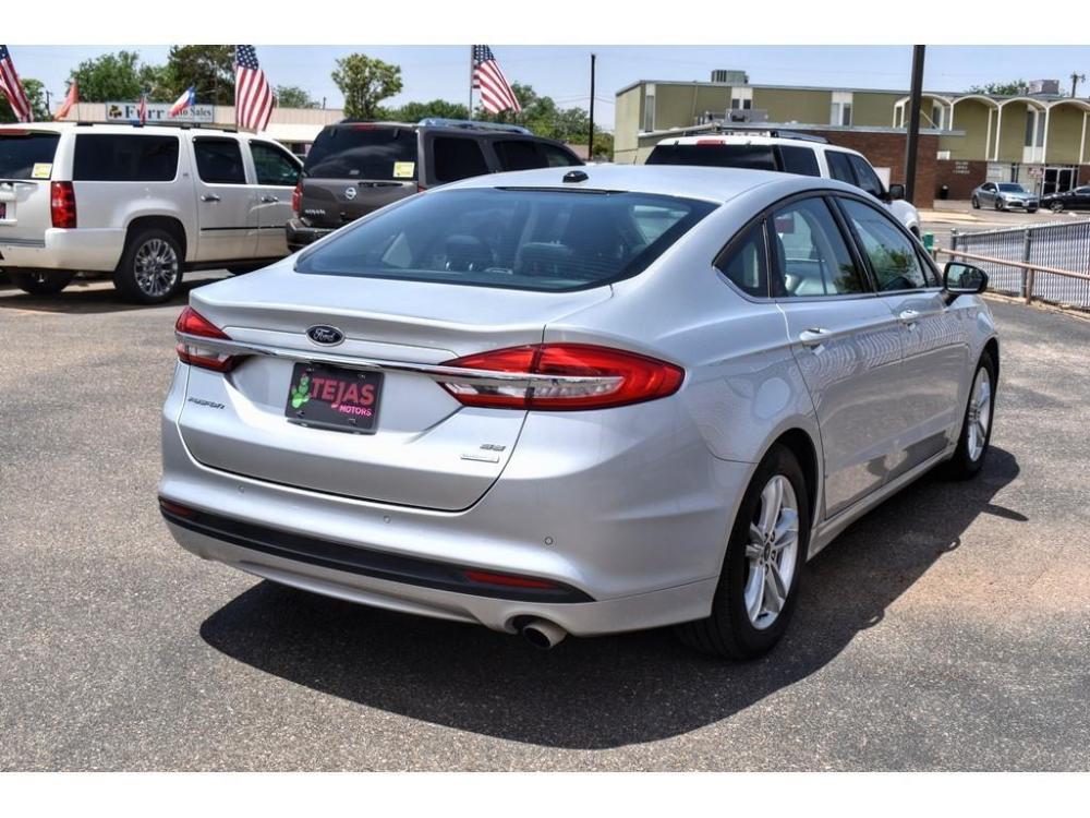 2018 SILVER/BLACK Ford Fusion (3FA6P0HD2JR) with an 1.5L L4 DOHC 16V engine, 6-SPEED AUTOMATIC transmission, located at 3701 Avenue Q, Lubbock, 79412, 33.560417, -101.855019 - Photo #3