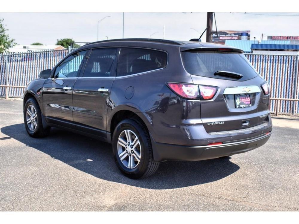 2016 GRAY Chevrolet Traverse (1GNKRGKD3GJ) with an 3.6L V6 DOHC 24V engine, 6-SPEED AUTOMATIC transmission, located at 3701 Avenue Q, Lubbock, 79412, 33.560417, -101.855019 - Photo #2