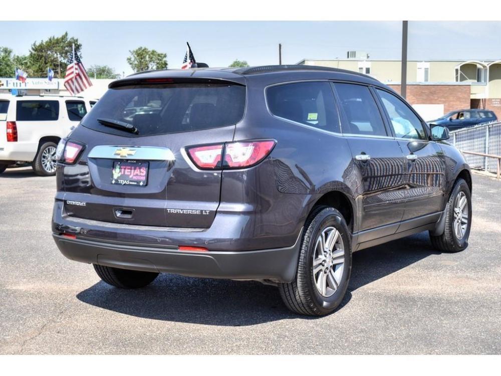 2016 GRAY Chevrolet Traverse (1GNKRGKD3GJ) with an 3.6L V6 DOHC 24V engine, 6-SPEED AUTOMATIC transmission, located at 3701 Avenue Q, Lubbock, 79412, 33.560417, -101.855019 - Photo #3
