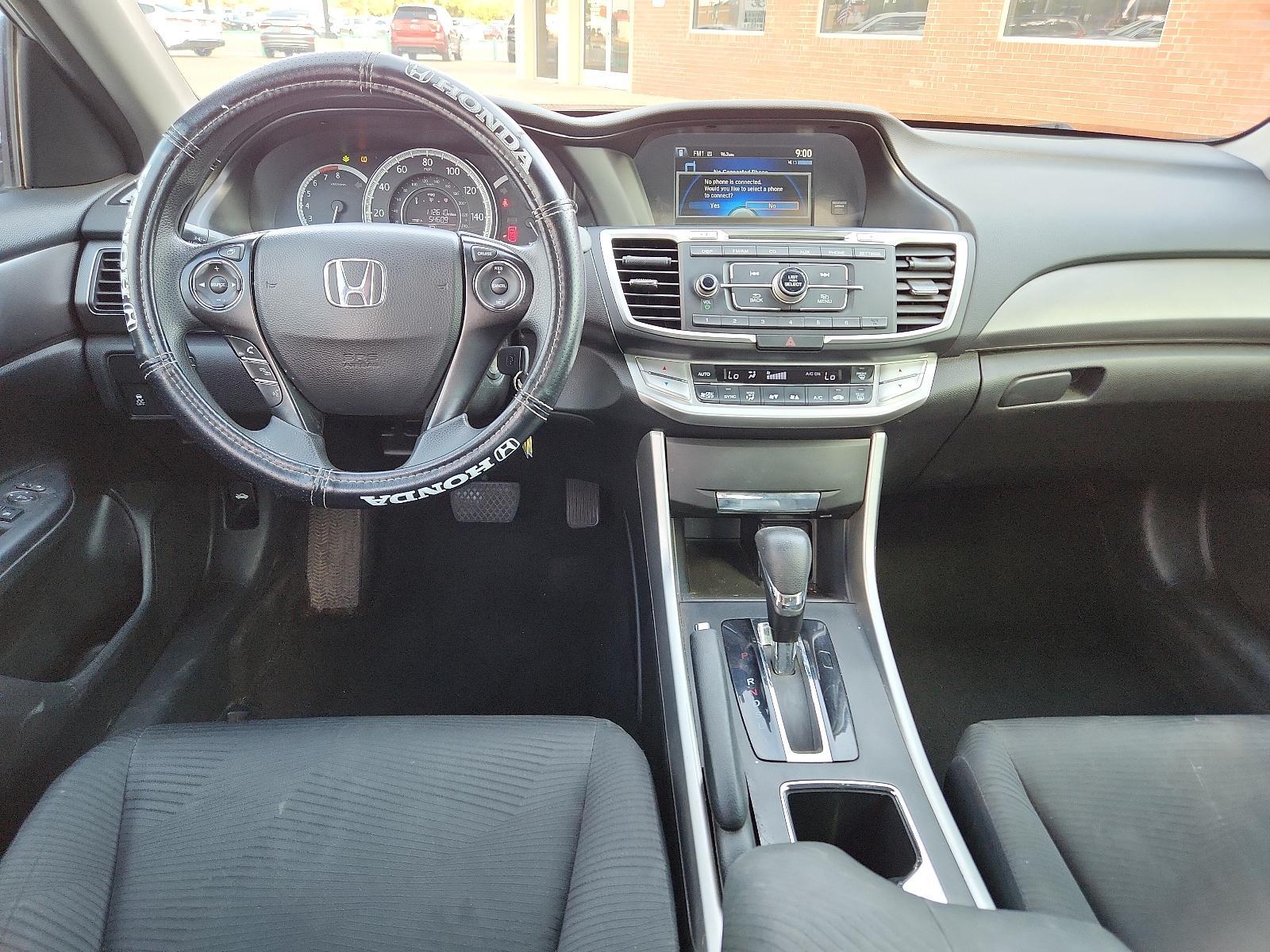 2015 SILVER Honda Accord Sedan LX (1HGCR2F34FA) with an Engine: 2.4L 16-Valve DOHC i-VTEC I-4 engine, located at 4110 Avenue Q, Lubbock, 79412, 33.556553, -101.855820 - 08/16/2023 INSPECTION IN ENVELOPE GOD 08/18/2023 KEY IN ENVELOPE GOD - Photo #5