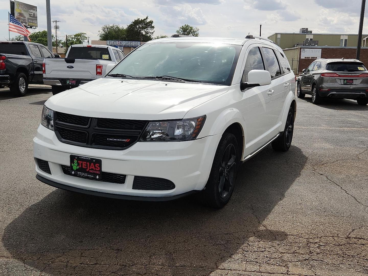 2018 Vice White - PW3 /Black - X9 Dodge Journey Crossroad (3C4PDCGB1JT) with an Tigershark MultiAir 2.4L I-4 DOHC, variable valve control, regular unleaded, engine with 173HP engine, located at 4110 Avenue Q, Lubbock, 79412, 33.556553, -101.855820 - 06/11/2026 KEY IN ENVELOPE GOD - Photo#1