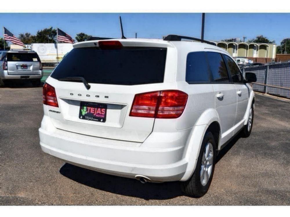 2018 WHITE Dodge Journey (3C4PDCAB6JT) with an 2.4L I4 DOHC 16V Dual VVT engine, 4-SPEED AUTOMATIC VLP transmission, located at 3701 Avenue Q, Lubbock, 79412, 33.560417, -101.855019 - Photo #3