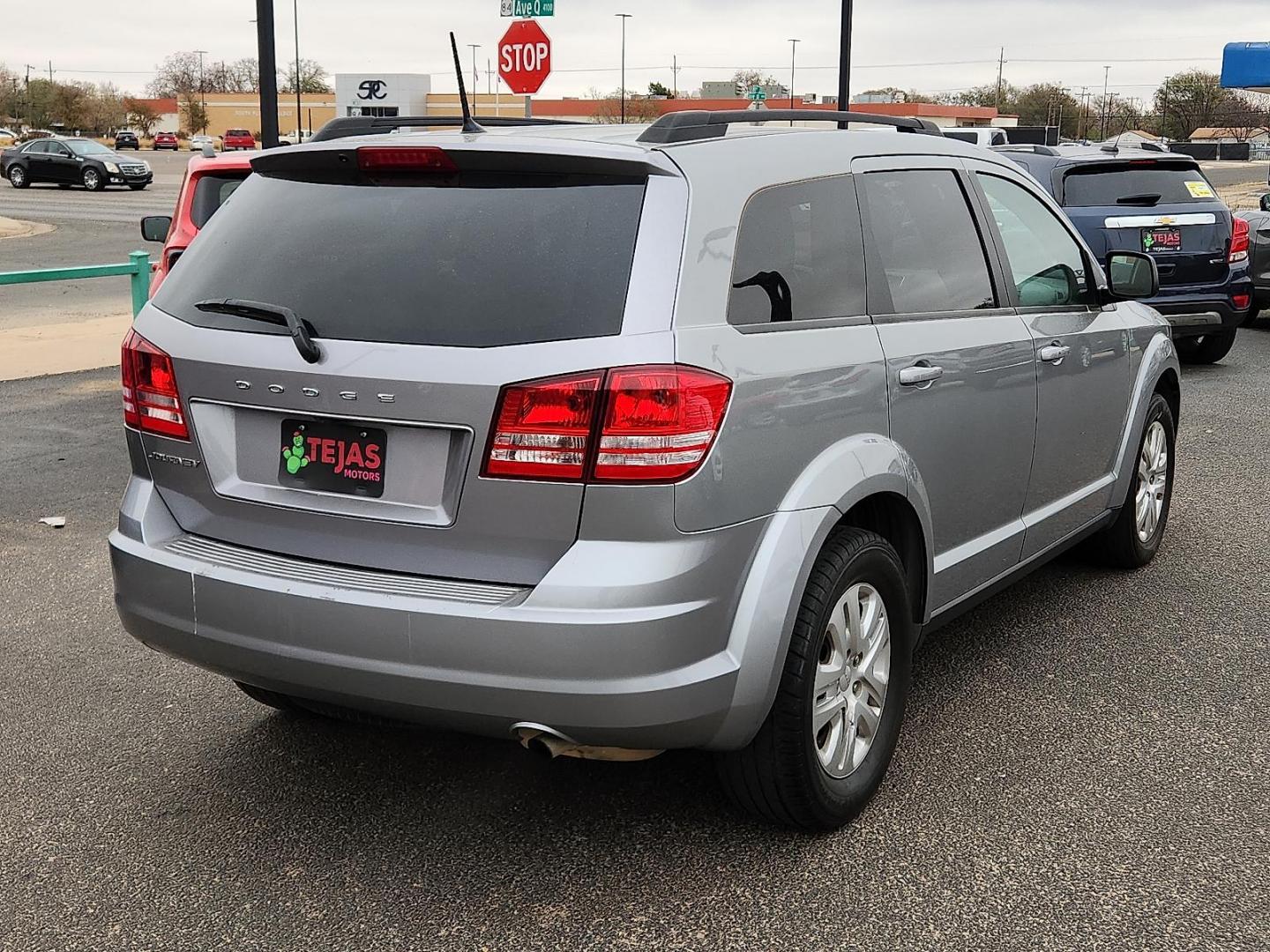 2019 SILVER Dodge Journey SE Value Package (3C4PDCAB9KT) with an Tigershark MultiAir 2.4L I-4 DOHC, VVT variable valve control, regular unleaded, engine with 173HP engine, located at 4110 Avenue Q, Lubbock, 79412, 33.556553, -101.855820 - 12/13/2025 KEY IN ENVELOPE GOD - Photo#1