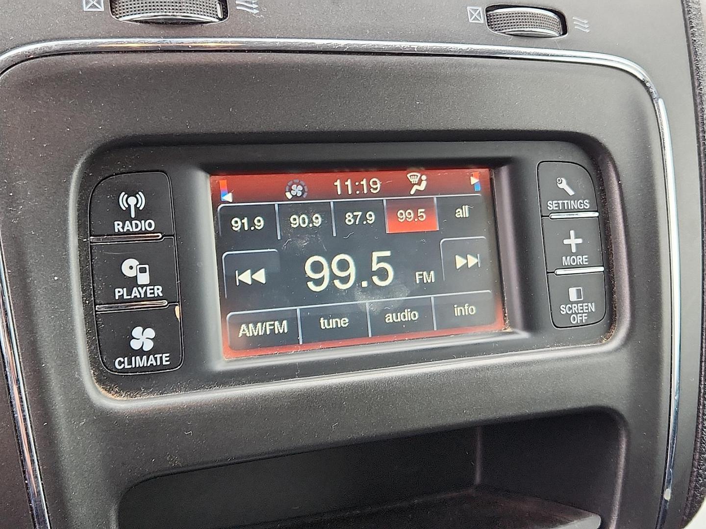 2019 SILVER Dodge Journey SE Value Package (3C4PDCAB9KT) with an Tigershark MultiAir 2.4L I-4 DOHC, VVT variable valve control, regular unleaded, engine with 173HP engine, located at 4110 Avenue Q, Lubbock, 79412, 33.556553, -101.855820 - 12/13/2025 KEY IN ENVELOPE GOD - Photo#7