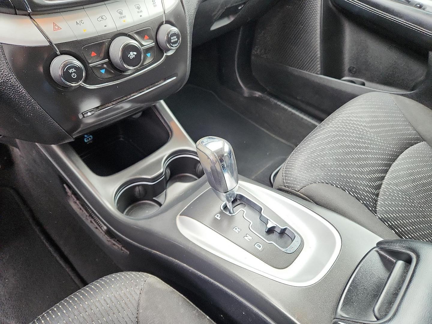 2019 SILVER Dodge Journey SE Value Package (3C4PDCAB9KT) with an Tigershark MultiAir 2.4L I-4 DOHC, VVT variable valve control, regular unleaded, engine with 173HP engine, located at 4110 Avenue Q, Lubbock, 79412, 33.556553, -101.855820 - 12/13/2025 KEY IN ENVELOPE GOD - Photo#11