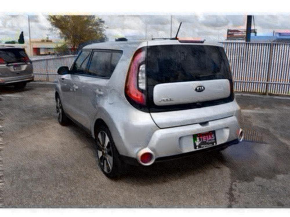 2014 SILVER Kia Soul (KNDJX3A50E7) with an Engine: 2.0L GDI I4 engine, 6-SPEED AUTOMATIC -INC: ACTIVE ECO SYSTEM AND SPORTMATIC SHIFTING transmission, located at 3701 Avenue Q, Lubbock, 79412, 33.560417, -101.855019 - Photo #2