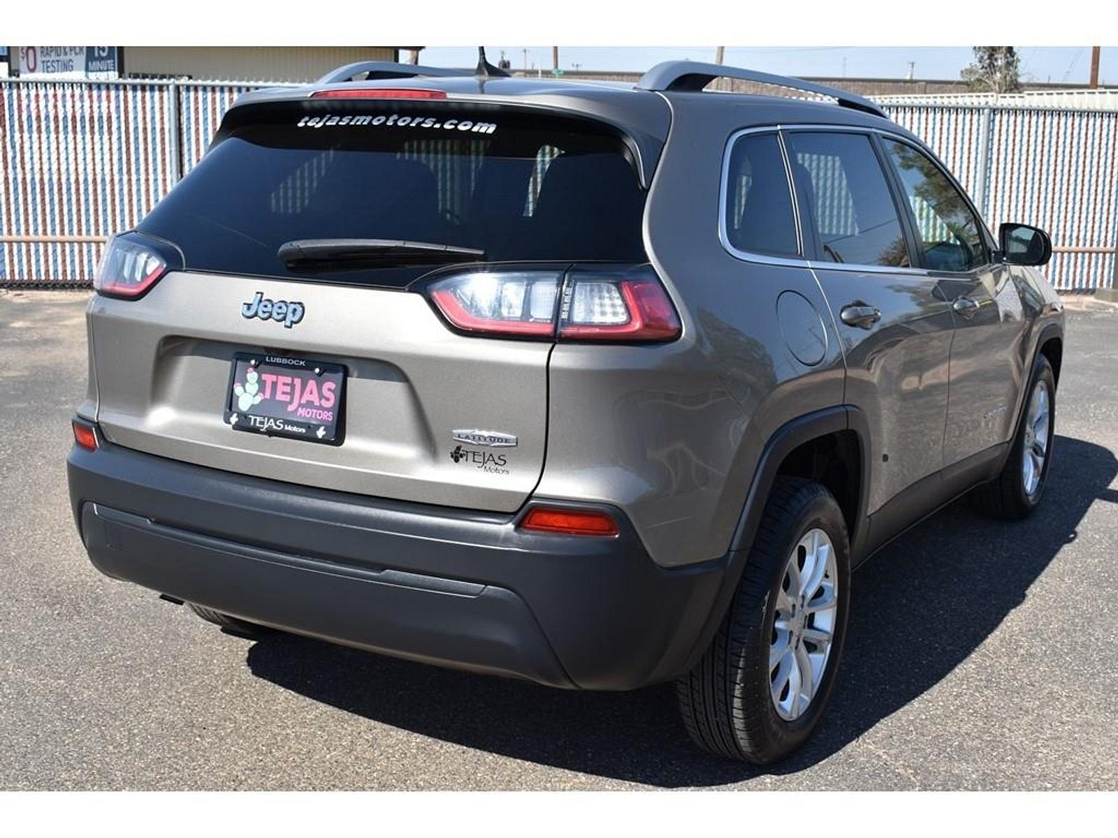 2019 Light Brownstone Pearlcoat /Black Jeep Cherokee Latitude (1C4PJLCB6KD) with an ENGINE: 2.4L I4 ZERO EVAP M-AIR W/ESS engine, located at 4110 Avenue Q, Lubbock, 79412, 33.556553, -101.855820 - 05/04/2023 KEY AND INSPECTION IN ENVELOPE GOD - Photo #3