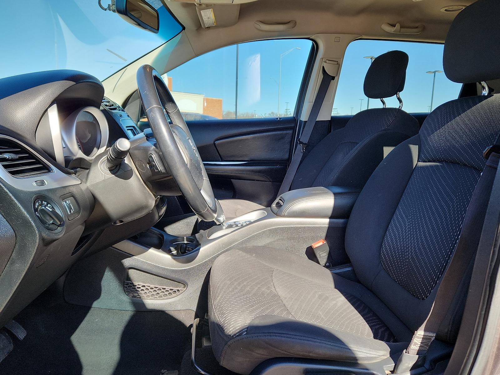 2018 Granite Pearlcoat - PAU /Black - E5X9 Dodge Journey SE (3C4PDCAB4JT) with an ENGINE: 2.4L I4 DOHC 16V DUAL VVT engine, located at 4110 Avenue Q, Lubbock, 79412, 33.556553, -101.855820 - Photo #6