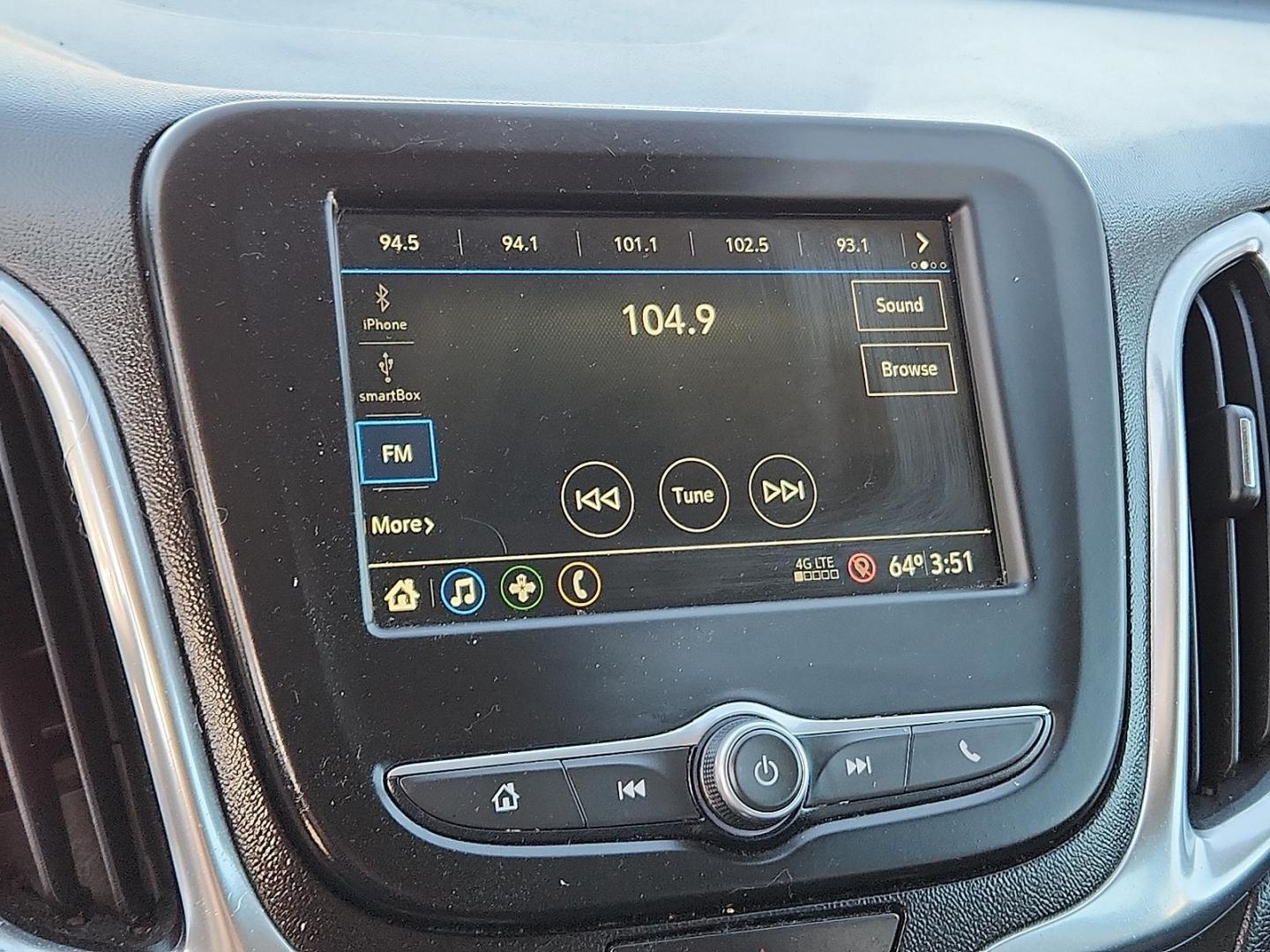 2019 Summit White - GAZ /Jet Black/Cinnamon - HQJ Chevrolet Equinox LT (2GNAXKEV5K6) with an 1.5L I-4 gasoline direct injection, DOHC, VVT variable valve control, intercooled turbo, regular unleaded, engine with 170HP engine, located at 4110 Avenue Q, Lubbock, 79412, 33.556553, -101.855820 - Photo#8