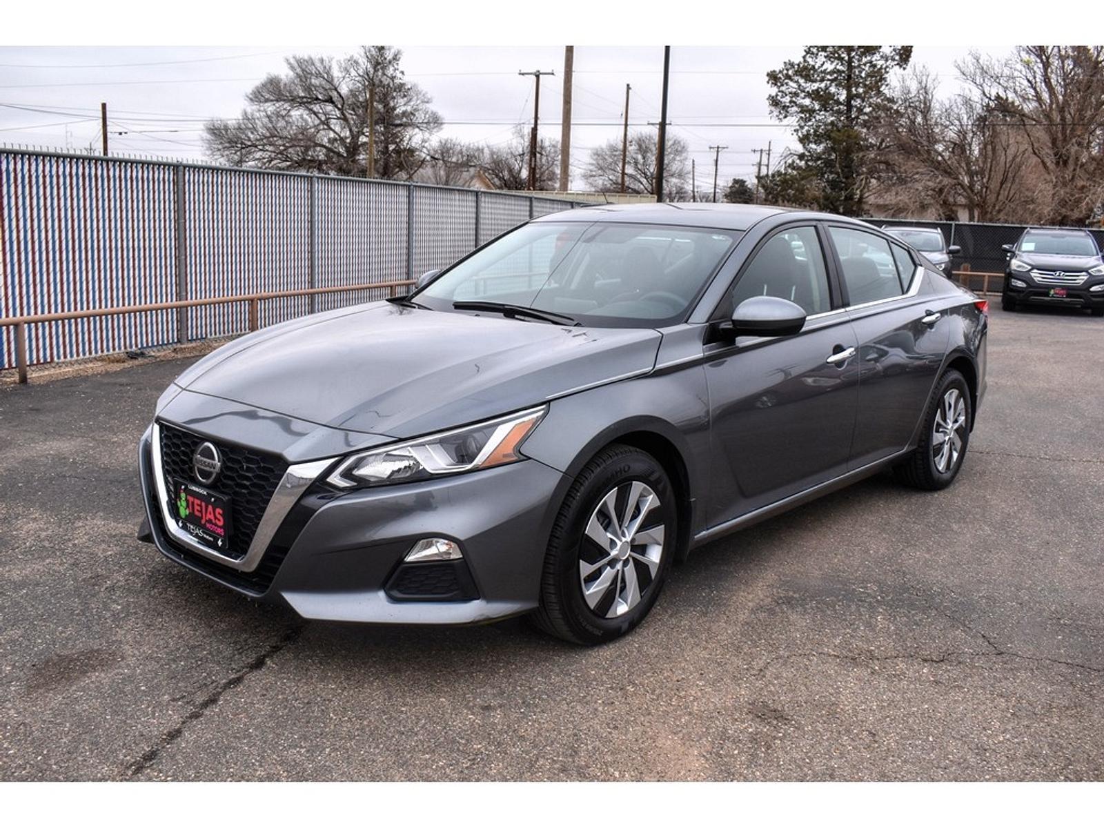 2019 Gun Metallic /Charcoal Nissan Altima 2.5 S (1N4BL4BW7KC) with an Engine: 2.5L DOHC 16-Valve 4-Cylinder engine, located at 4110 Avenue Q, Lubbock, 79412, 33.556553, -101.855820 - 01/28/2023 KEY IN ENVELOPE GOD - Photo #1