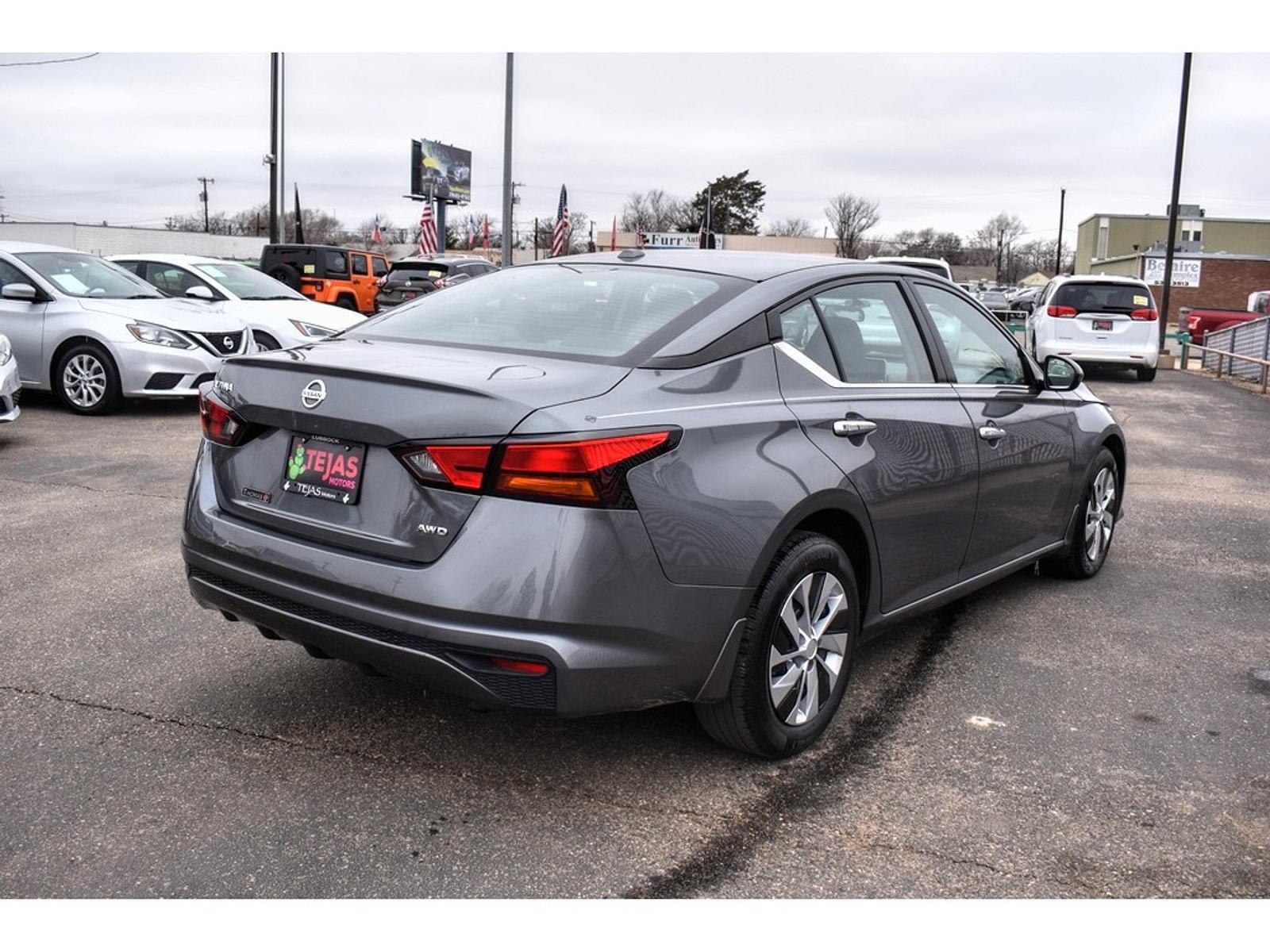 2019 Gun Metallic /Charcoal Nissan Altima 2.5 S (1N4BL4BW7KC) with an Engine: 2.5L DOHC 16-Valve 4-Cylinder engine, located at 4110 Avenue Q, Lubbock, 79412, 33.556553, -101.855820 - 01/28/2023 KEY IN ENVELOPE GOD - Photo #3