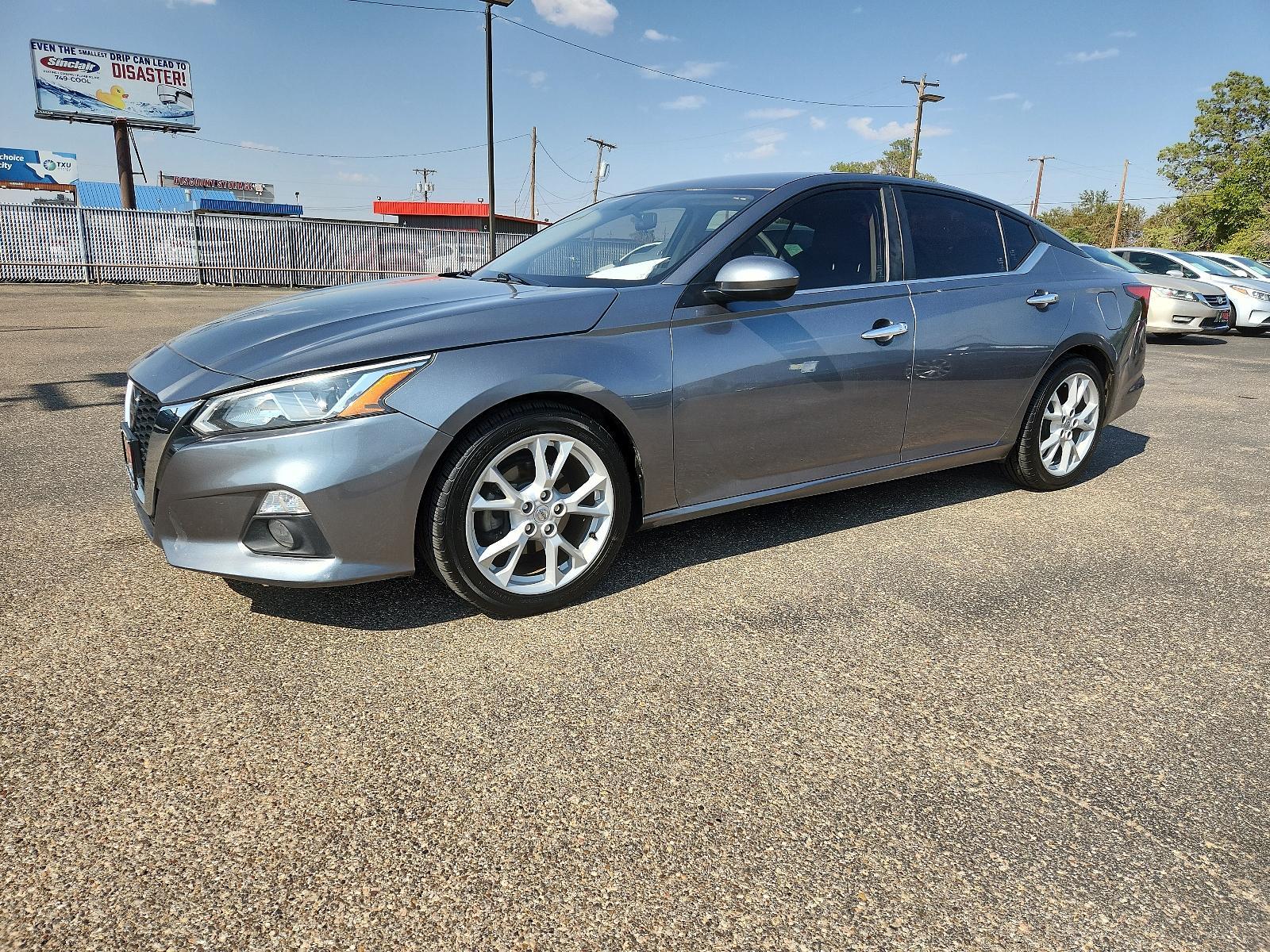 2019 GRAY /Grey Nissan Altima 2.5 S (1N4BL4BV2KC) with an Engine: 2.5L DOHC 16-Valve 4-Cylinder engine, located at 4110 Avenue Q, Lubbock, 79412, 33.556553, -101.855820 - 08/15/2023 KEY IN ENVELOPE AND INSPECTION IN ENVELOPE GOD - Photo #1