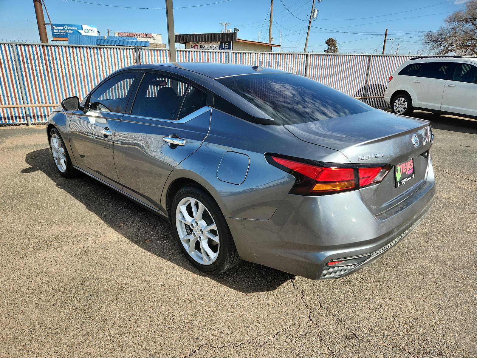 2019 Gun Metallic /Charcoal Nissan Altima 2.5 S (1N4BL4BV2KC) with an Engine: 2.5L DOHC 16-Valve 4-Cylinder engine, located at 4110 Avenue Q, Lubbock, 79412, 33.556553, -101.855820 - 02/02/2023 KEY IN ENVELOPE GOD - Photo #2