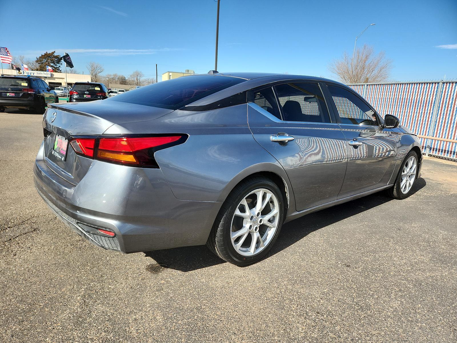 2019 Gun Metallic /Charcoal Nissan Altima 2.5 S (1N4BL4BV2KC) with an Engine: 2.5L DOHC 16-Valve 4-Cylinder engine, located at 4110 Avenue Q, Lubbock, 79412, 33.556553, -101.855820 - 02/02/2023 KEY IN ENVELOPE GOD - Photo #3