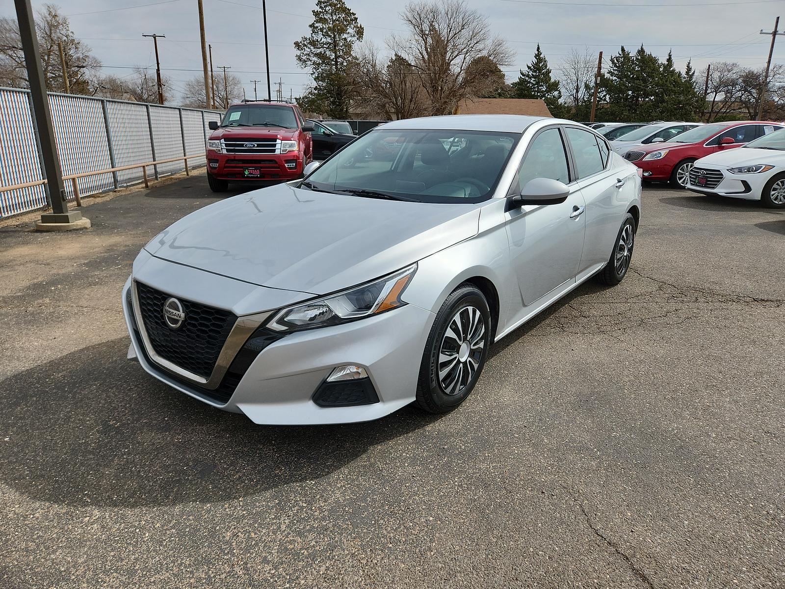 2020 Brilliant Silver Metallic /Charcoal Nissan Altima 2.5 S (1N4BL4BV6LC) with an Engine: 2.5L DOHC 16-Valve 4-Cylinder engine, located at 4110 Avenue Q, Lubbock, 79412, 33.556553, -101.855820 - 02/11/2023 KEY IN ENVELOPE GOD - Photo #1