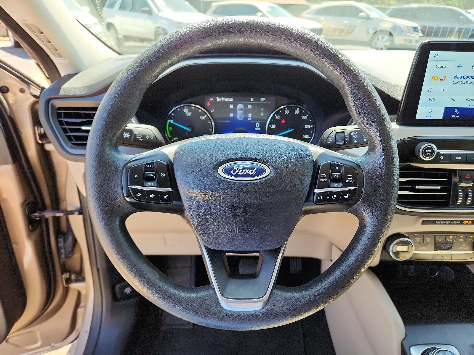 2021 GOLD Ford Escape SE Hybrid (1FMCU0BZ6MU) with an ENGINE: 2.5L IVCT ATKINSON CYCLE I-4 HYBRID engine, located at 4110 Avenue Q, Lubbock, 79412, 33.556553, -101.855820 - 05/05/2023 KEY INENVELOPE GOD - Photo #10
