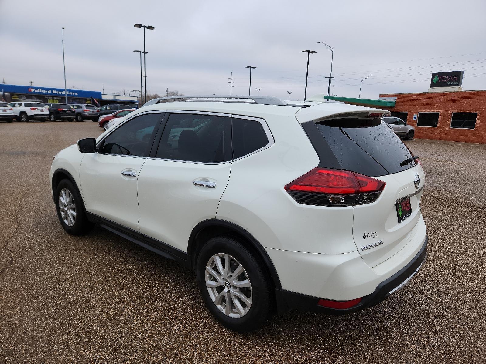 2017 WHITE Nissan Rogue SV (5N1AT2MT3HC) with an Engine: 2.5L DOHC 16-Valve I4 -inc: ECO mode engine, located at 4110 Avenue Q, Lubbock, 79412, 33.556553, -101.855820 - 05/24/2023 INSPECTION IN ENVELOPE GOD 05/25/2023 KEY IN ENVELOPE GOD - Photo #3