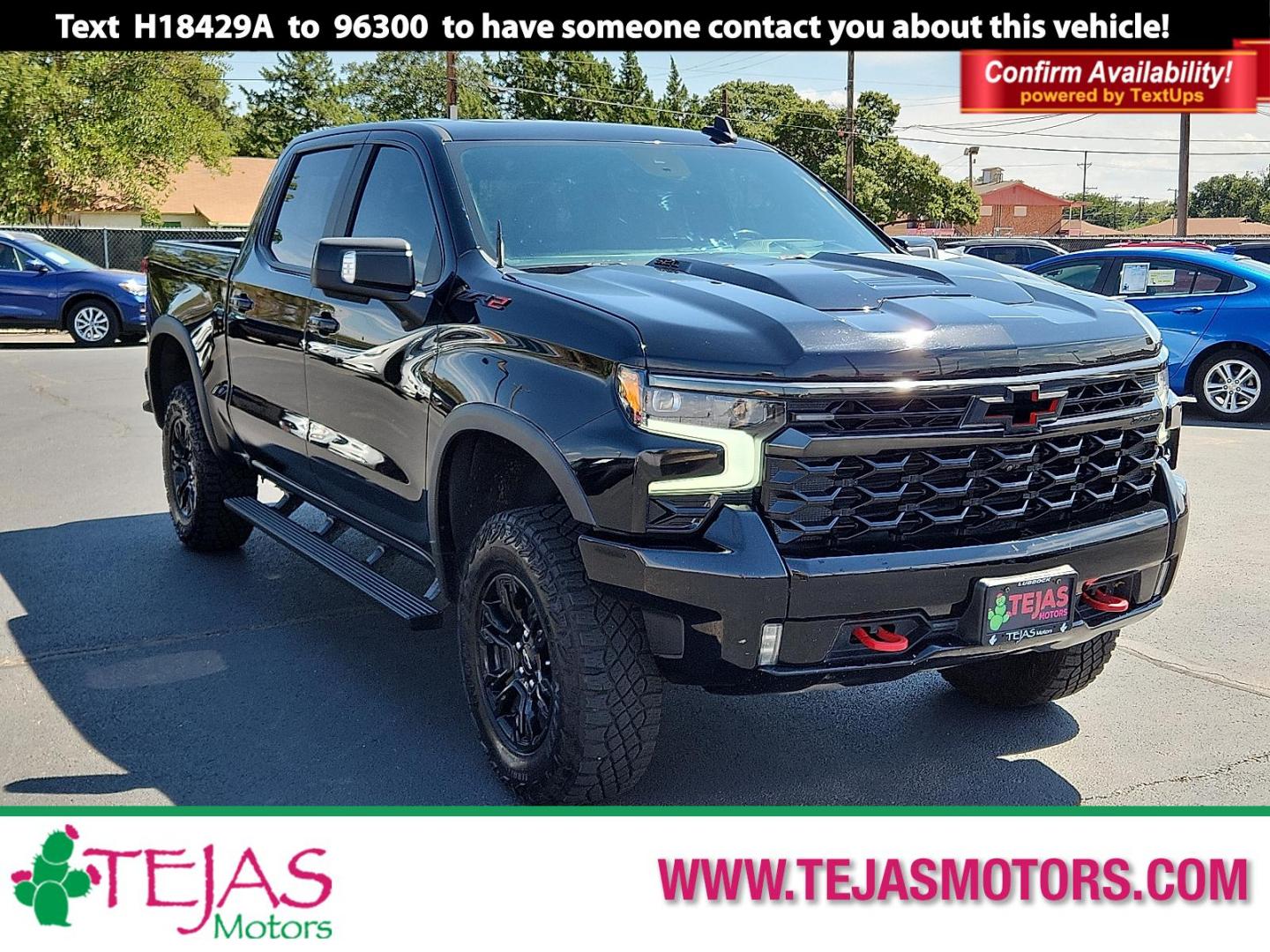 2022 /Jet Black/Graystone Chevrolet Silverado 1500 4WD Crew Cab Short Bed ZR2 (3GCUDHEL0NG) with an EcoTec3 6.2L V-8 gasoline direct injection, variable valve control, premium unleaded, engine with cylinder deactivation and 420HP engine, located at 4110 Avenue Q, Lubbock, 79412, 33.556553, -101.855820 - Photo#0