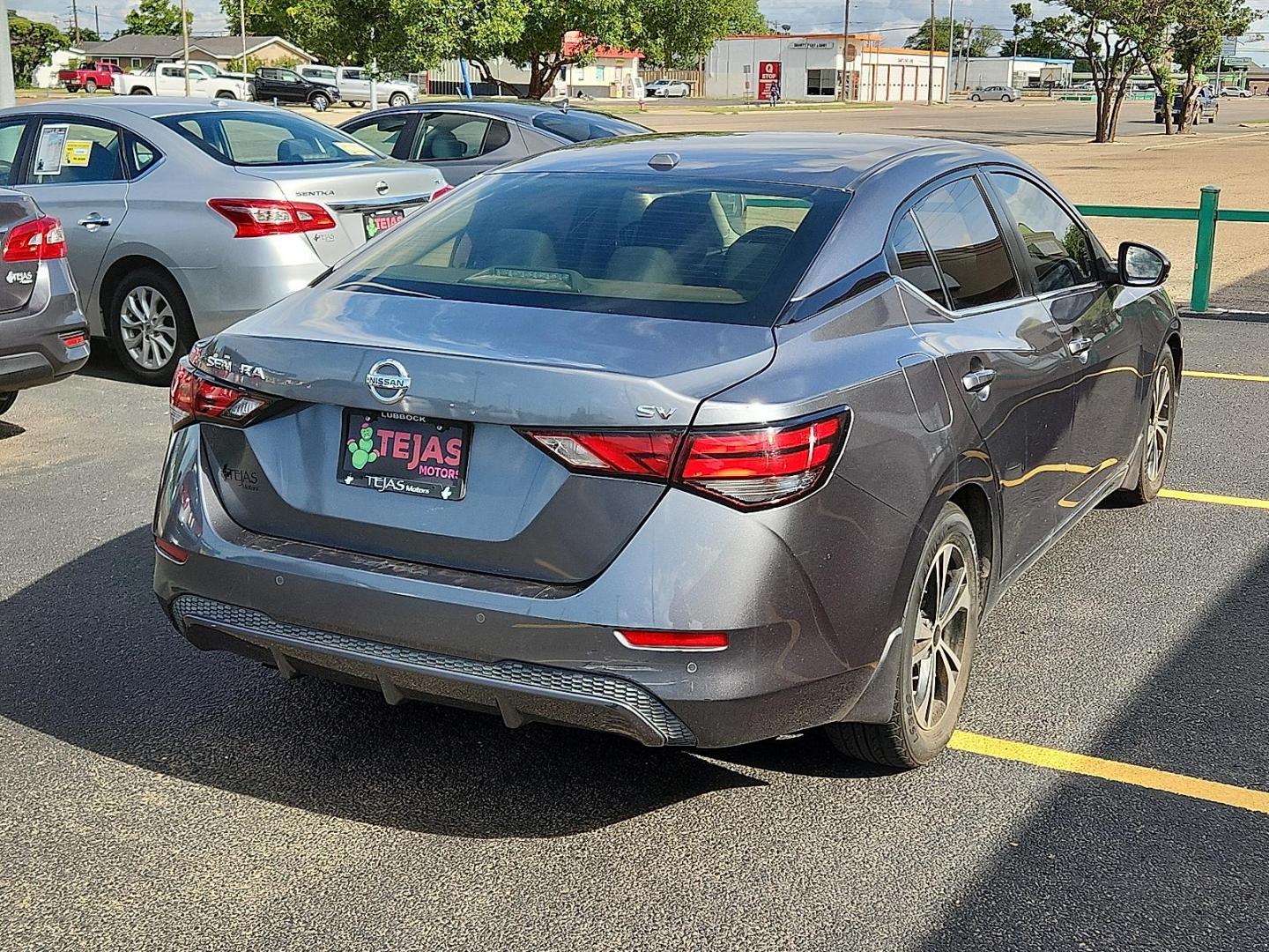 2020 GRAY Nissan Sentra SV Xtronic CVT (3N1AB8CV7LY) with an 2L I-4 gasoline direct injection, DOHC, variable valve control, regular unleaded, engine with 149HP engine, located at 4110 Avenue Q, Lubbock, 79412, 33.556553, -101.855820 - Photo#1