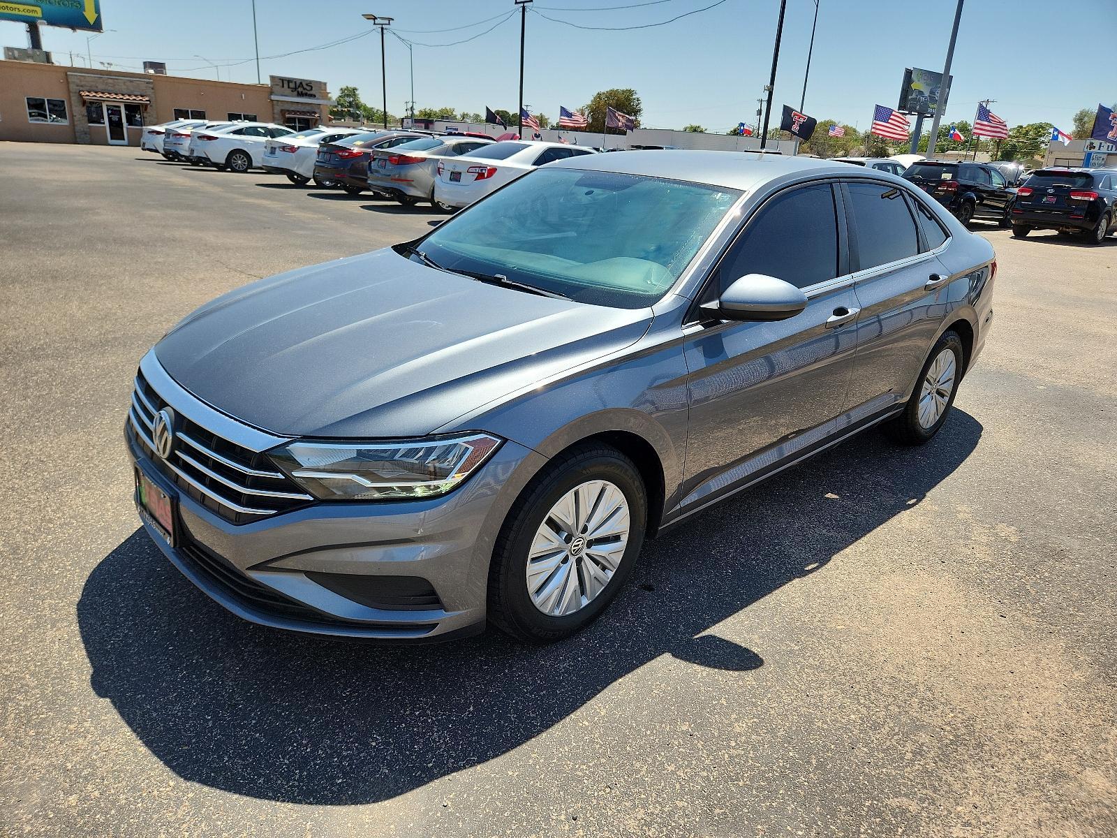 2019 GRAY Volkswagen Jetta S (3VWC57BUXKM) with an Engine: 1.4L TSI I-4 Turbocharged -inc: DOHC 16-valve, direct fuel injection engine, located at 4110 Avenue Q, Lubbock, 79412, 33.556553, -101.855820 - 08/05/2023 INSPECTION IN ENVELOPE GOD KEY IN ENVELOPE GOD - Photo #3