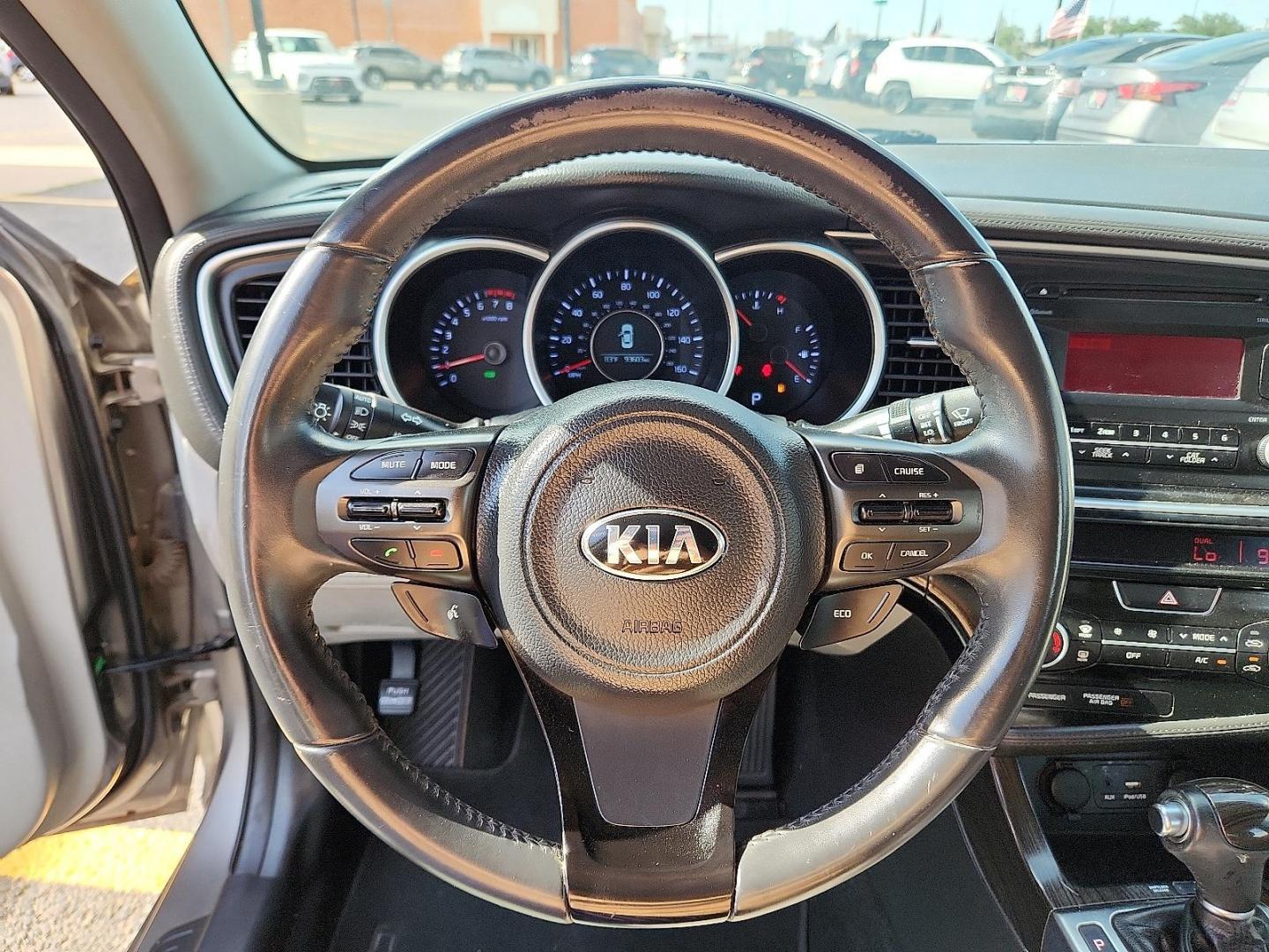 2015 GRAY Kia Optima EX (5XXGN4A70FG) with an Theta II 2.4L I-4 gasoline direct injection, DOHC, variable valve control, regular unleaded, engine with 192HP engine, located at 4110 Avenue Q, Lubbock, 79412, 33.556553, -101.855820 - Photo#10