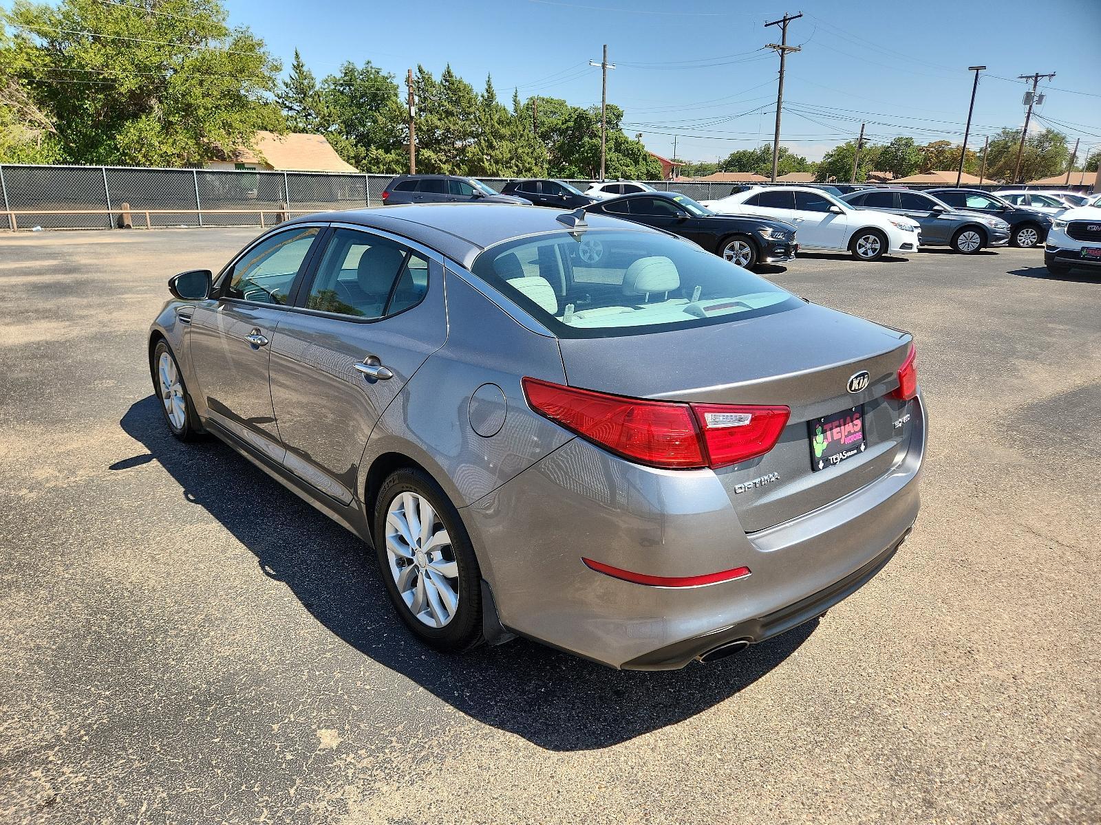 2015 GRAY Kia Optima EX (5XXGN4A70FG) with an Engine: 2.4L DOHC I4 GDI engine, located at 4110 Avenue Q, Lubbock, 79412, 33.556553, -101.855820 - 08/11/2023 INSPECTION IN ENVELOPE GOD 08/25/2023 KEY IN ENVELOPE GOD - Photo #2