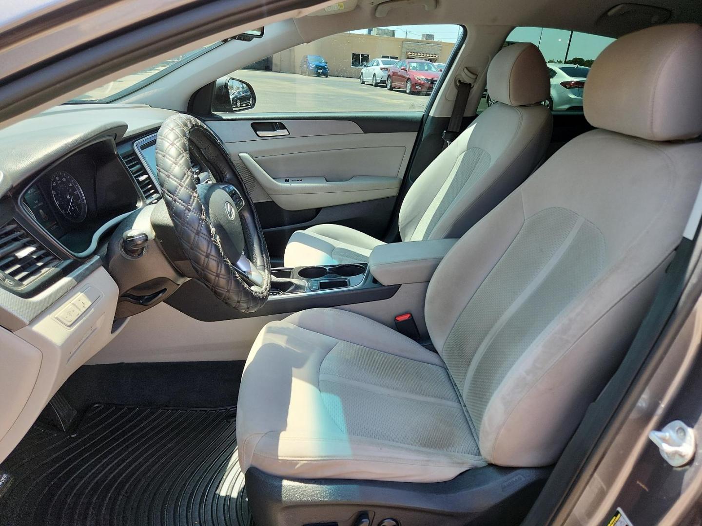 2018 Machine Gray - 2C /Gray - GG Hyundai Sonata SEL (5NPE34AF4JH) with an Engine: 2.4L GDI 4-Cylinder engine, located at 4110 Avenue Q, Lubbock, 79412, 33.556553, -101.855820 - 08/15/2023 KEY IN ENVELOPE GOD 08/16/2023 inspection in envelope god - Photo#6