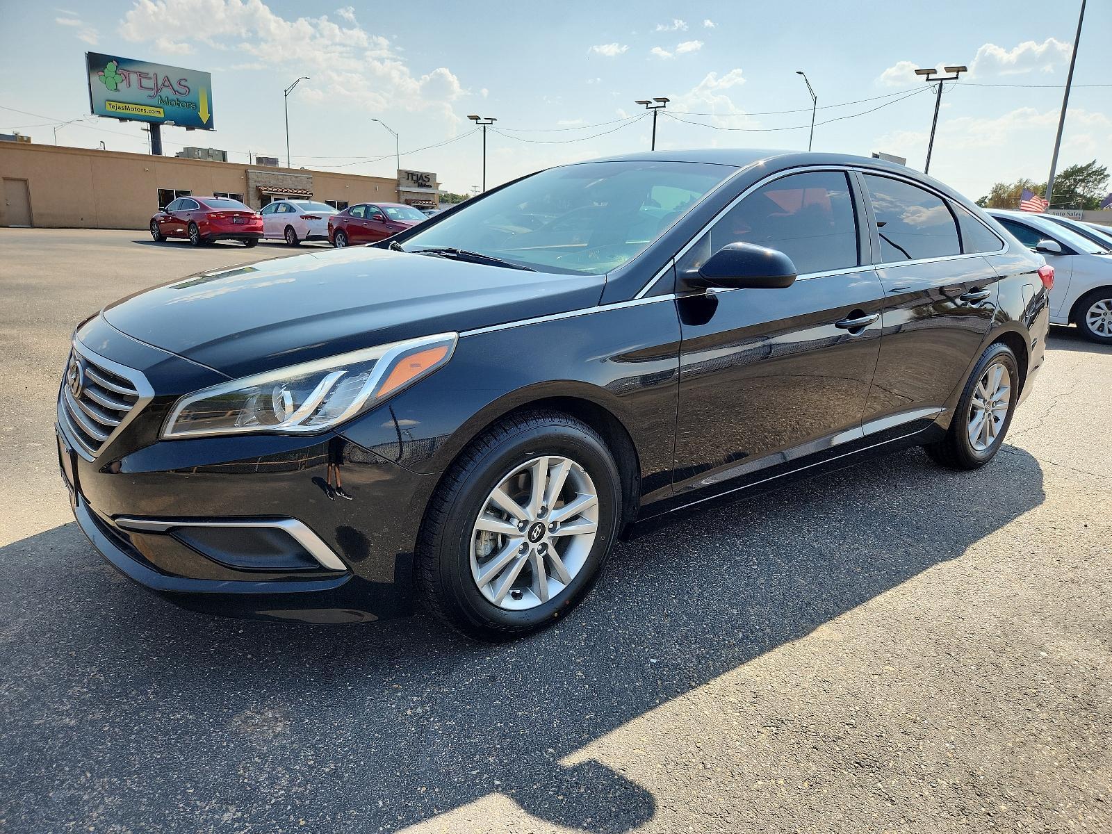 2017 BLACK /Tan Hyundai Sonata SE (5NPE24AFXHH) with an Engine: 2.4L GDI 4-Cylinder engine, located at 4110 Avenue Q, Lubbock, 79412, 33.556553, -101.855820 - 08/16/2023 INSPECTION IN ENVELOPE GOD 08/18/2023 KEY IN ENVELOPE GOD - Photo #1