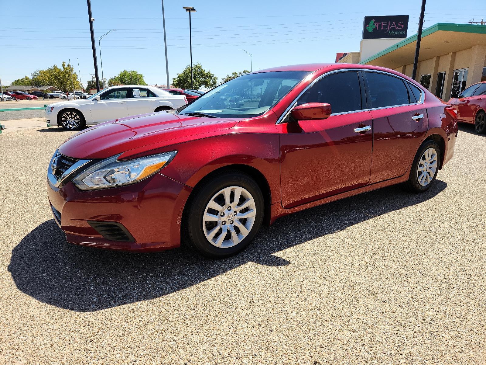 2017 RED /Charcoal - G Nissan Altima 2.5 S (1N4AL3AP3HC) with an Engine: 2.5L DOHC 16-Valve 4-Cylinder engine, located at 4110 Avenue Q, Lubbock, 79412, 33.556553, -101.855820 - 08/23/2023 INSPECTION IN ENVELOPE GOD 08/25/2023 KEY IN ENVELOPE GOD - Photo #1