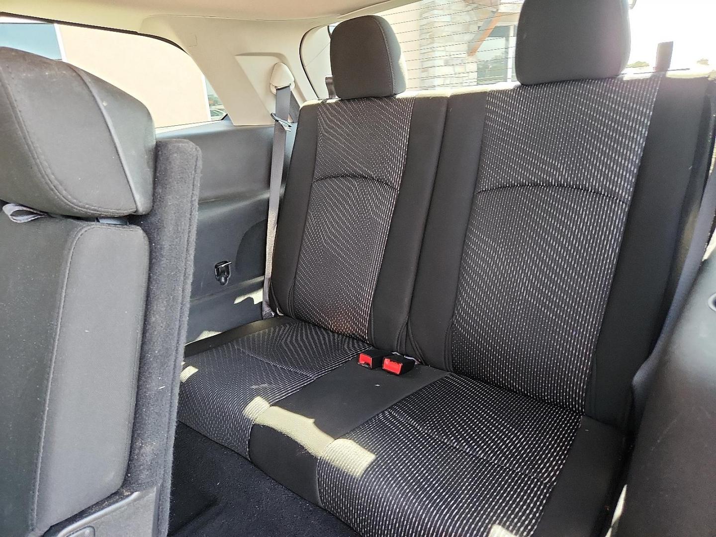 2020 SILVER /Black - X9 Dodge Journey SE Value (3C4PDCAB8LT) with an Tigershark MultiAir 2.4L I-4 DOHC, VVT variable valve control, regular unleaded, engine with 173HP engine, located at 4110 Avenue Q, Lubbock, 79412, 33.556553, -101.855820 - 04/10/2026 KEY IN ENVELOPE GOD - Photo#6