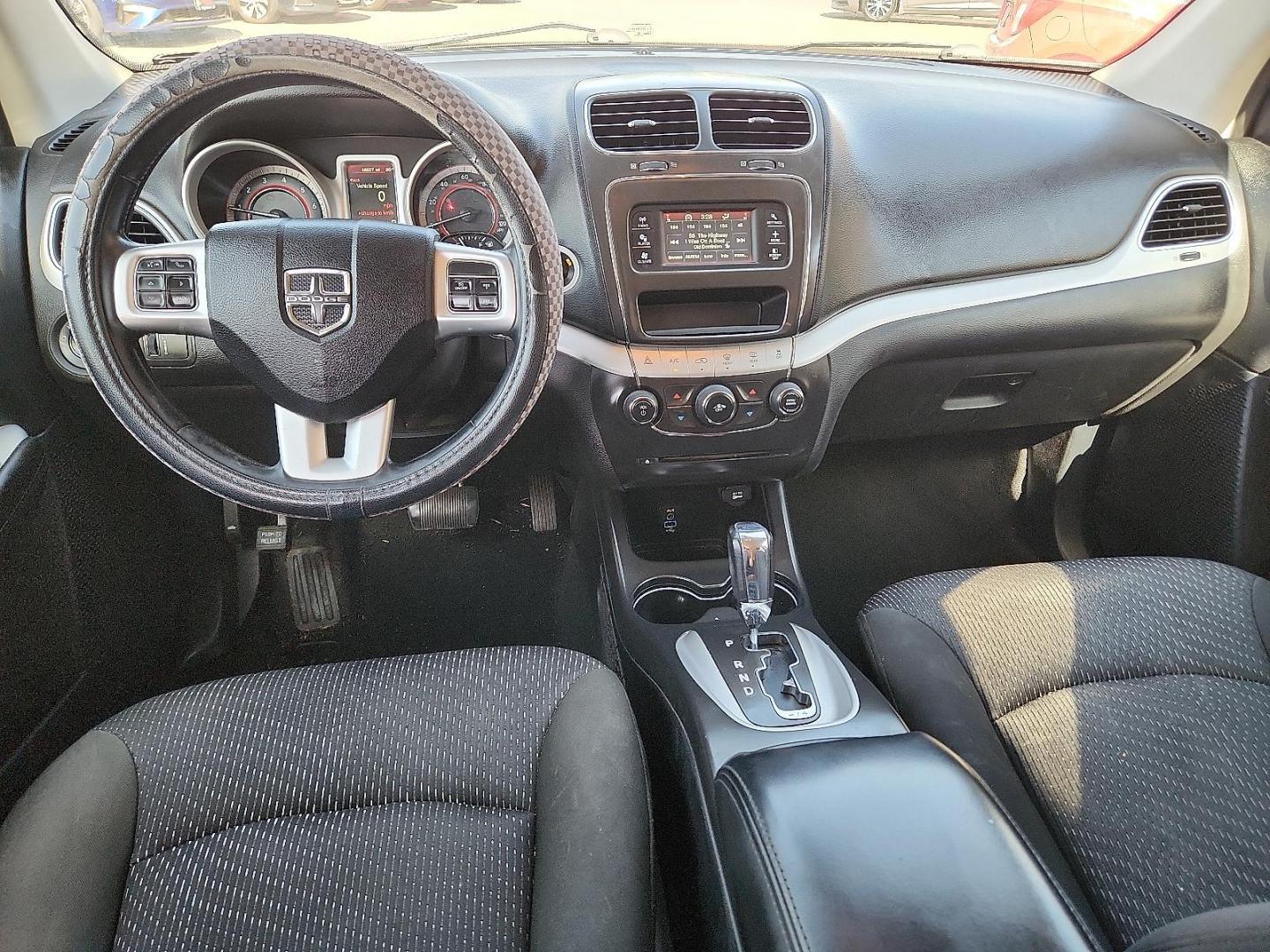 2020 SILVER /Black - X9 Dodge Journey SE Value (3C4PDCAB8LT) with an Tigershark MultiAir 2.4L I-4 DOHC, VVT variable valve control, regular unleaded, engine with 173HP engine, located at 4110 Avenue Q, Lubbock, 79412, 33.556553, -101.855820 - 04/10/2026 KEY IN ENVELOPE GOD - Photo#8